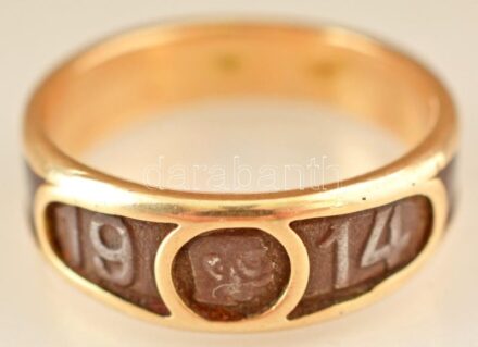 Osztrák-Magyar Monarchia ~1914."1914" Fe propaganda gyűrű jelzetlen Au kiegészítéssel, Ferenc József portré ábrázolással. Javított. (br:4,24g/57-es méret) / Austro-Hungarian Monarchy ~1914. "1914" Fe propaganda ring with unmarked Au addition, with a portr