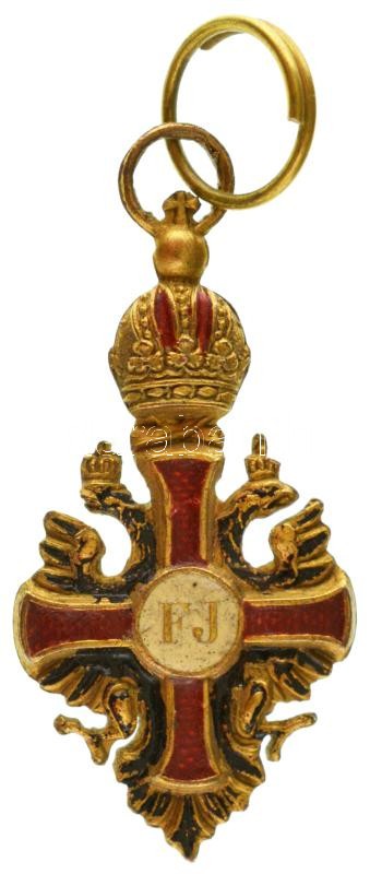 ~1916. Ferenc József-rend lovagkeresztjének festett bronz frakklánc miniatűrje (31x15mm) T:XF / Austro-Hungarian Monarchy ~1916. Miniature white tie accesorie of the Order of Franz Joseph, Knight's Cross, painted bronze (31x15mm) C:XF