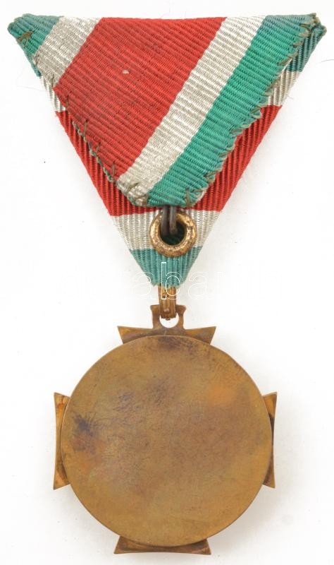 1923. "Legénységi Szolgálati Díszérem" bronz kitüntetés ezüstözött rátéttel, mellszalagon T:AU patina / Hungary 1923. "Medal for Long Service for the Soldiers" bronze decoration with silver plated overlay on ribbon C:AU patina - Image 2