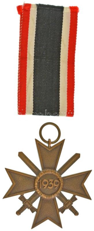 Német Harmadik Birodalom 1939. "Háborús Érdemkereszt II. osztálya kardokkal" bronz kitüntetés mellszalagon, gyártói jelzés nélkül T:AU German Third Reich 1939. "War Merit Cross 2nd Class with Swords (Kriegsverdienstkreuz 2. Klasse mit Schwertern)" bronze - Image 2