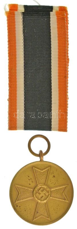 Német Harmadik Birodalom 1939. "Háborús Érdemérem" bronz kitüntetés eredeti mellszalaggal és eredeti papírtasakkal (32mm) T:AU patina German Third Reich 1939. "War Merit Medal" bronze decoration with original ribbon and original paper pouch (32mm) C:AU